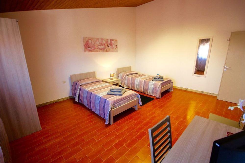 Casa Lucia Hotel Olbia Kültér fotó